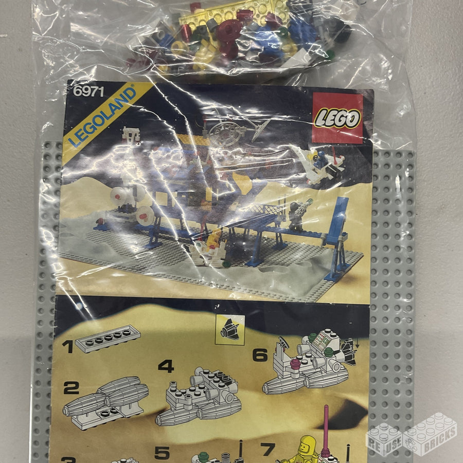 LEGO Inter-Galactic Command Base (6971)