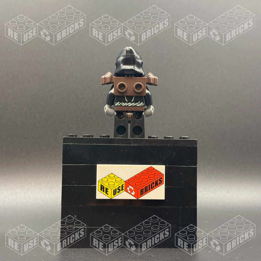 Gorzan – Dark Brown Heavy Armor