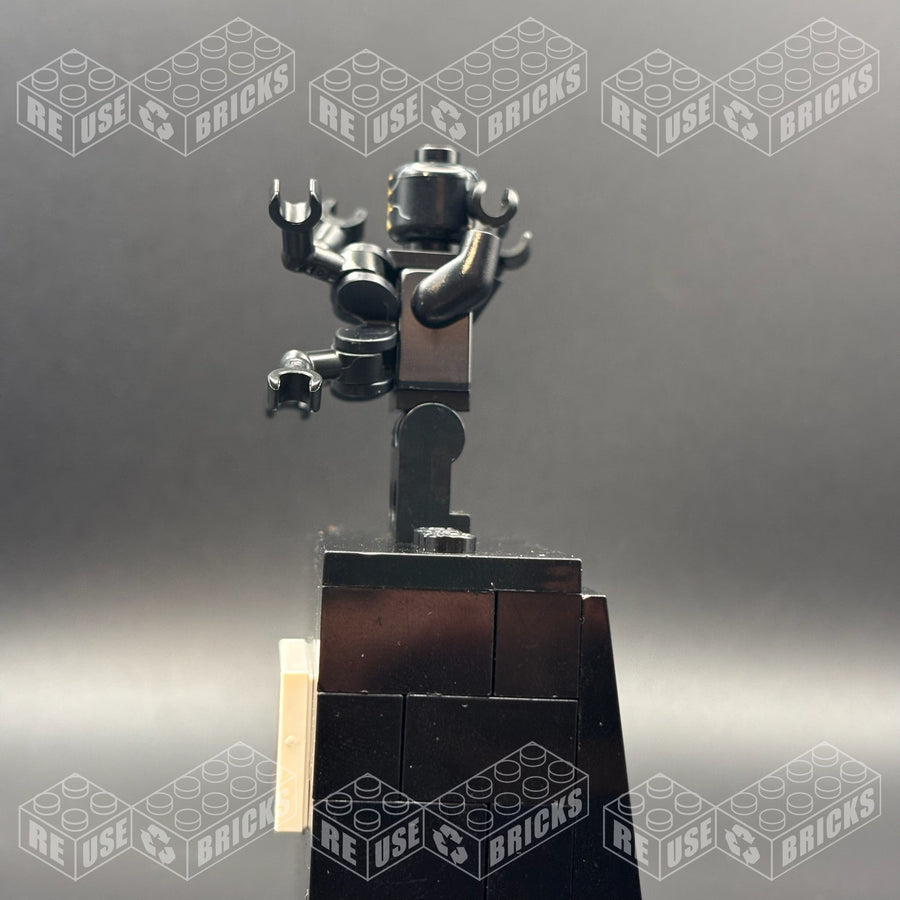 Outrider - Extended Arms, Torso with Long Dark Bluish Gray Tips at Neck (sh0505)
