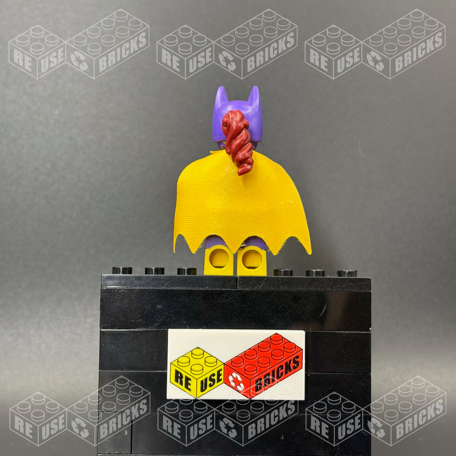 dim044 Batgirl - Dark Purple Suit, Yellow Cape