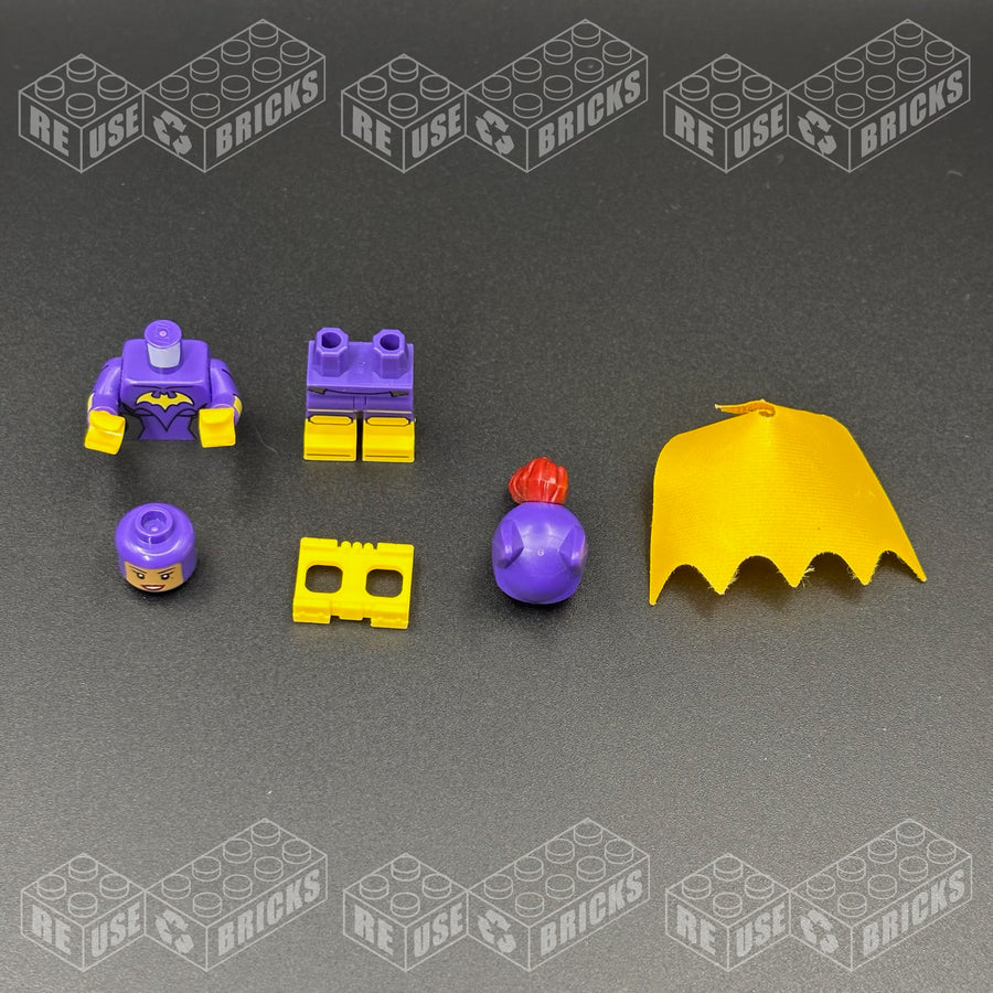 dim044 Batgirl - Dark Purple Suit, Yellow Cape