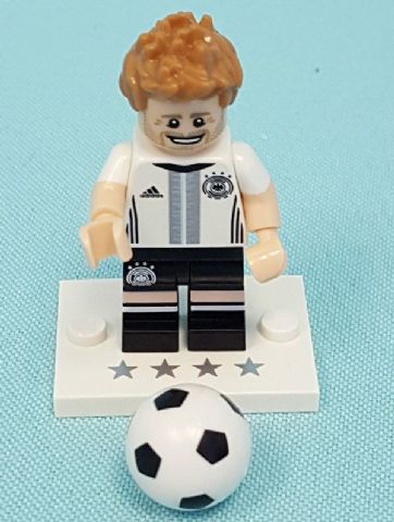 coldfb-5 Benedikt Höwedes, Deutscher Fussball-Bund / DFB