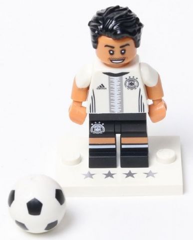 coldfb-8 Mesut Özil, Deutscher Fussball-Bund / DFB